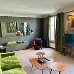 Luxury Marais With Authentic Parisian Flair *