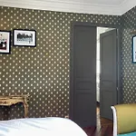 Luxury Marais With Authentic Parisian Flair Apartman *