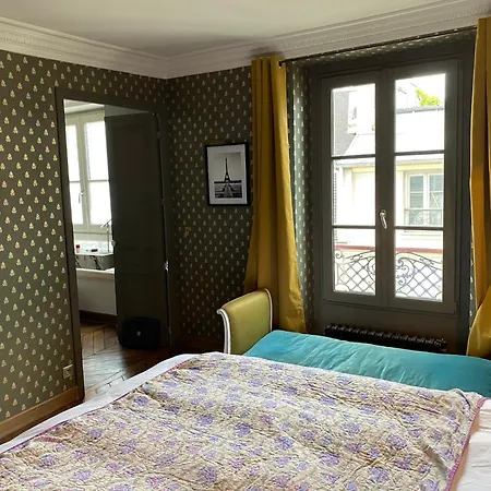Apartman Luxury Marais With Authentic Parisian Flair *