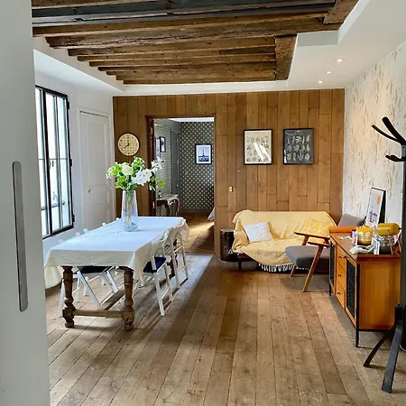 Appartamento Luxury Marais With Authentic Parisian Flair *
