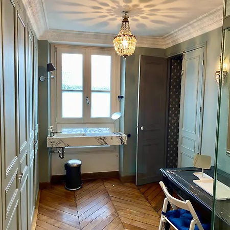 Luxury Marais With Authentic Parisian Flair Parigi