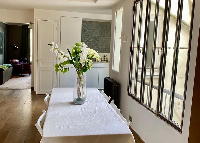 Apartman Luxury Marais With Authentic Parisian Flair Párizs