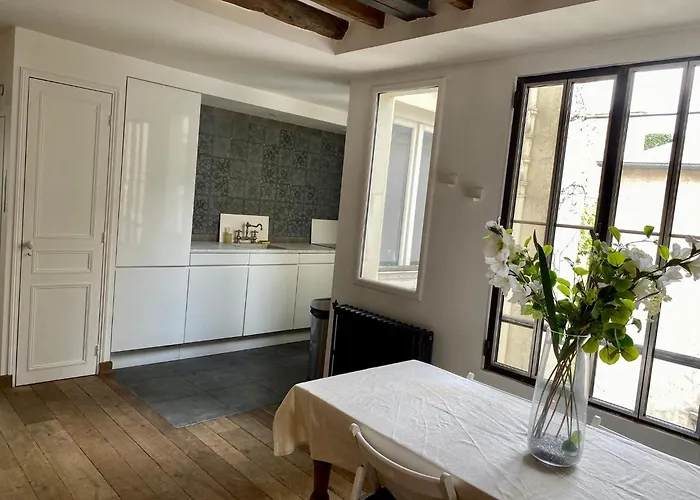 Apartman Luxury Marais With Authentic Parisian Flair Párizs