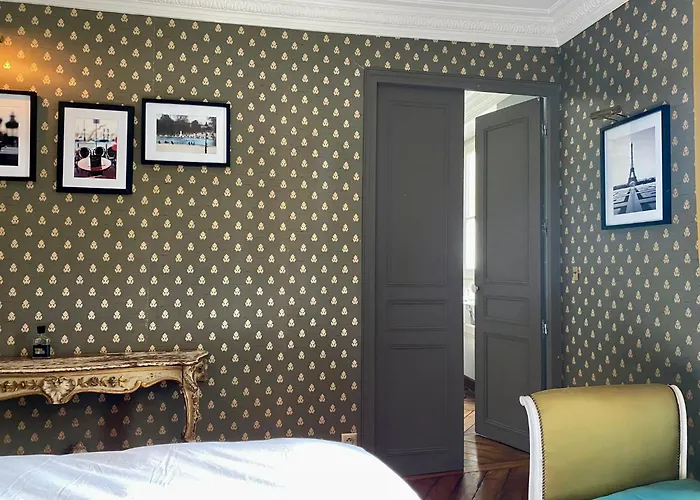 Luxury Marais With Authentic Parisian Flair شقة *