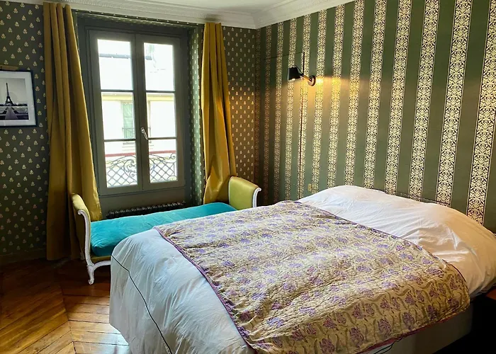 Luxury Marais With Authentic Parisian Flair باريس